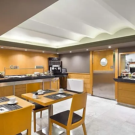 Acta Atrium Palace Hotel 4*