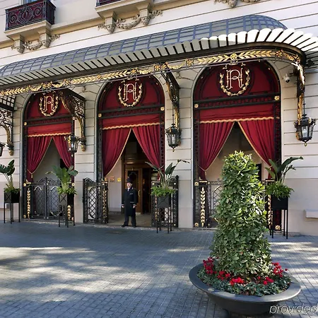 Отель Acta Atrium Palace Барселона