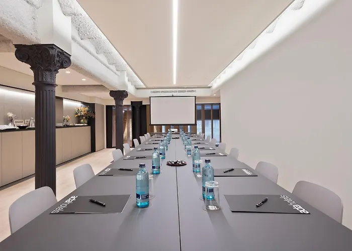 Acta Atrium Palace Barcelone