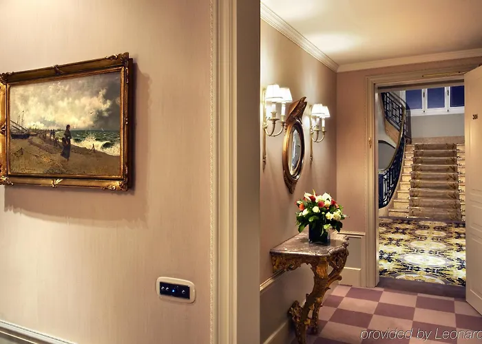 Acta Atrium Palace 4*