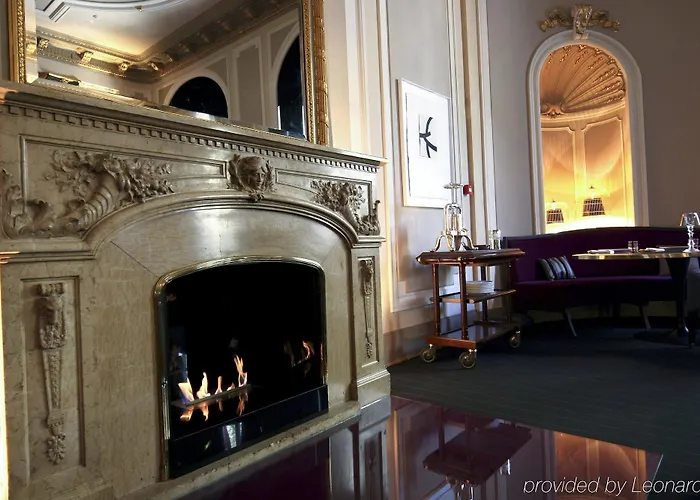 Acta Atrium Palace Szálloda 4*