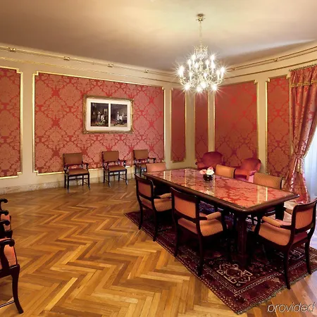 Acta Atrium Palace Szálloda